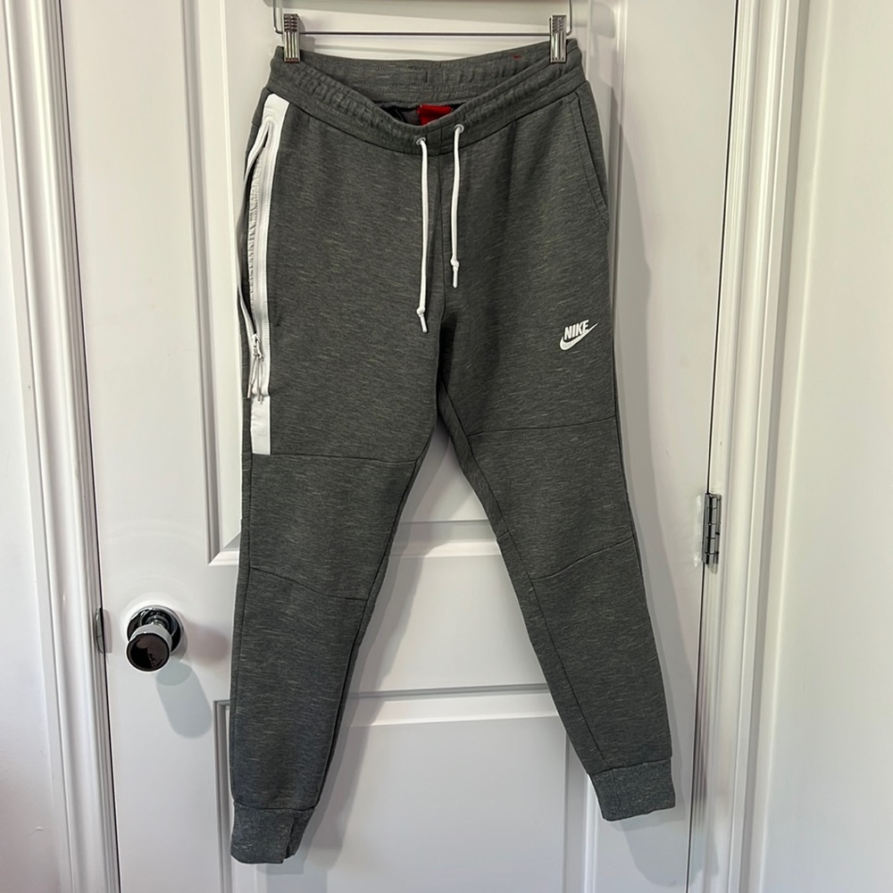 Nike Tech Fleece Joggers Size Small